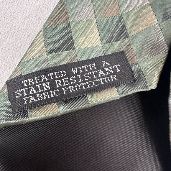 Van Heusen Stain Resistant Mens Tie Geometric Green Gold Diamond Silk Blend - Picture 4 of 6